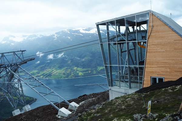 Loen_skylift_seilbahn_olden