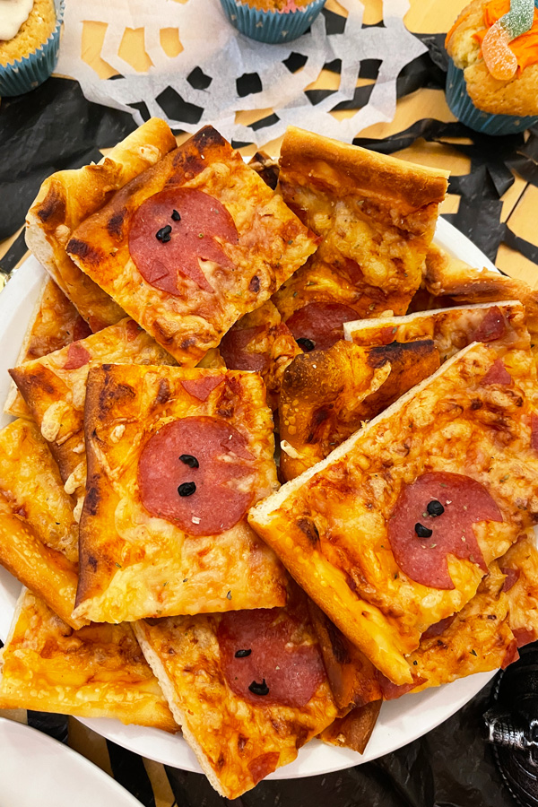 Halloween_pizza_snack