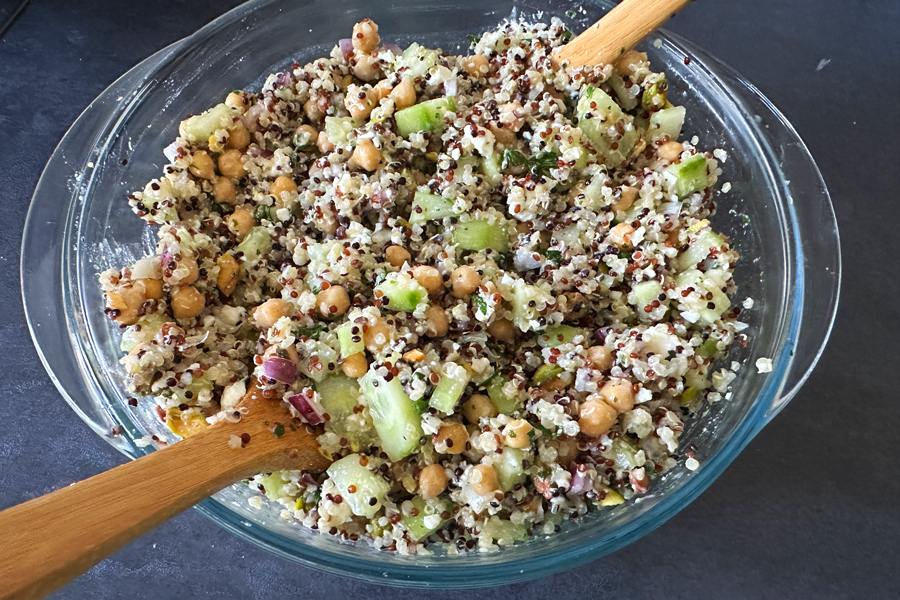 quinoa_salat_aniston_high_protein_vegetarisch